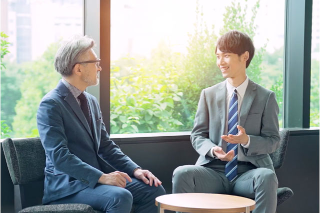 1on1ミーティング研修とは？内容・進め方・導入企業の事例や、効果と課題まで徹底解説