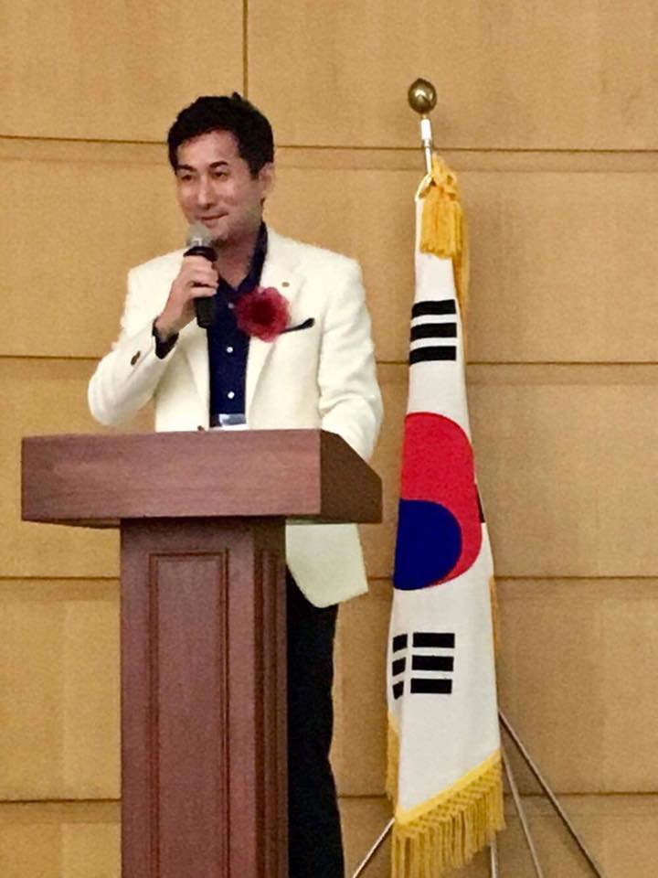 韓国で講演